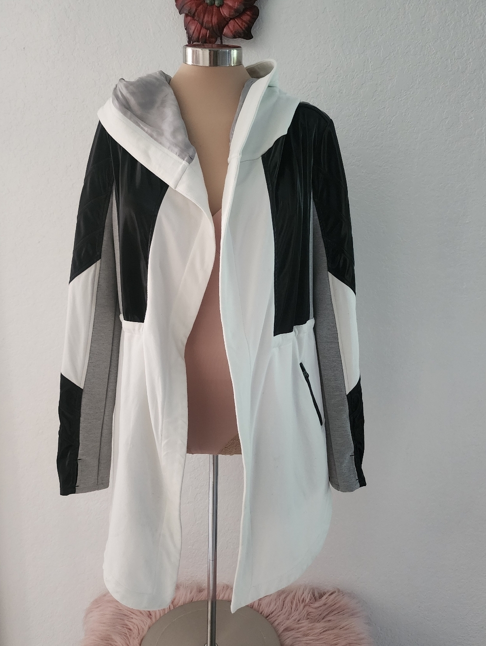 BLANC NOIR | Black And White Jacket - Picture 7 of 15